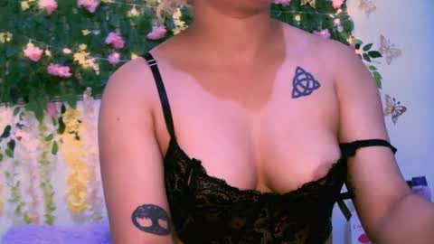 Snapshot of crysrus chatting on December 2024 12:52:01 AM crysrus online show from December 2024 12:52:01 AM