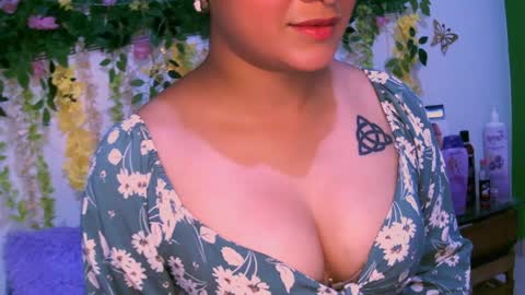 Snapshot of crysrus chatting on December 2024 12:28:01 AM crysrus online show from December 2024 12:28:01 AM