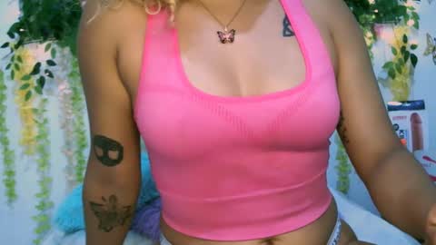 Snapshot of crysrus chatting on March 2025 01:11:01 AM crysrus online show from March 2025 01:11:01 AM