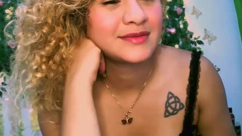 Snapshot of crysrus chatting on March 2025 12:09:02 AM crysrus online show from March 2025 12:09:02 AM