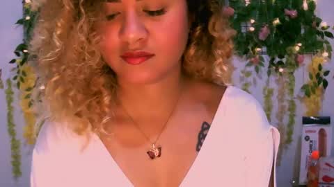 Snapshot of crysrus chatting on March 2025 09:54:02 PM crysrus online show from March 2025 09:54:02 PM