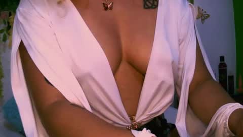 Snapshot of crysrus chatting on March 2025 01:21:01 AM crysrus online show from March 2025 01:21:01 AM