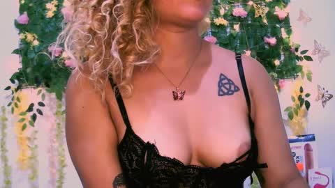 Snapshot of crysrus chatting on March 2025 12:21:01 AM crysrus online show from March 2025 12:21:01 AM