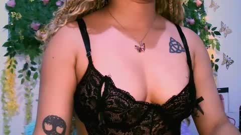 Snapshot of crysrus chatting on September 2025 01:28:01 AM crysrus online show from September 2025 01:28:01 AM