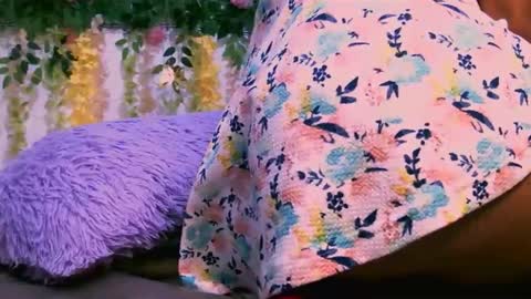 Snapshot of crysrus chatting on October 2025 12:31:01 AM crysrus online show from October 2025 12:31:01 AM