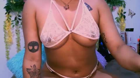 Snapshot of crysrus chatting on October 2025 12:56:02 AM crysrus online show from October 2025 12:56:02 AM