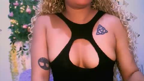 Snapshot of crysrus chatting on November 2025 11:48:02 PM crysrus online show from November 2025 11:48:02 PM