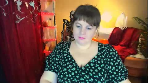 Anna online show from October 2025 10:41:02 PM