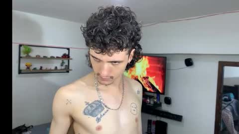 crystal5358 online show from December 2025 10:28:02 PM