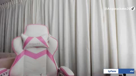 angie  online show from December 2025 03:24:01 AM