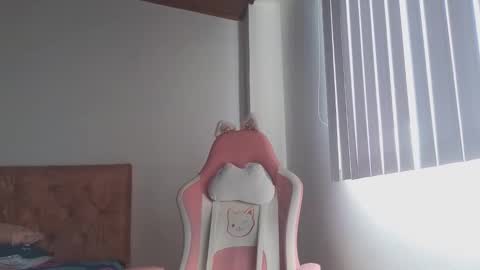 Crystal Blaze online show from October 2025 02:24:01 PM