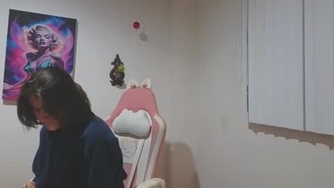 Crystal Blaze online show from December 2025 10:24:01 AM