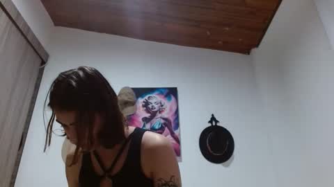 Crystal Blaze online show from February 2026 03:11:01 AM