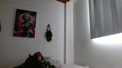 Crystal Blaze online show from April 2026 12:52:02 PM