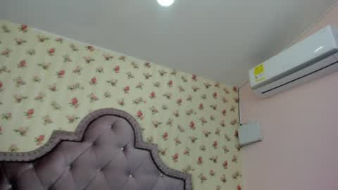 Snapshot of crystal_watson0 chatting on August 2026 03:14:02 PM Milf Latina online show from August 2026 03:14:02 PM