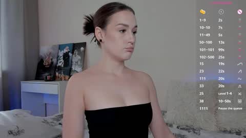 Arina online show from October 2025 08:23:01 AM