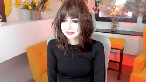 crystallbloom online show from October 2025 04:24:01 AM