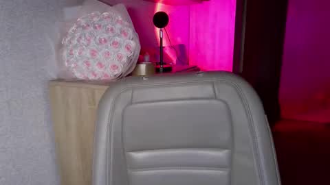 Snapshot of crystallkris chatting on December 2024 11:19:01 PM Kristina online show from December 2024 11:19:01 PM