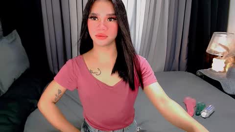 Snapshot of crytastal_lust1212 chatting on November 2025 09:15:01 AM bea takashi online show from November 2025 09:15:01 AM