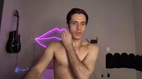 Snapshot of cshundderlick chatting on February 2026 04:11:01 AM cshunderlick online show from February 2026 04:11:01 AM