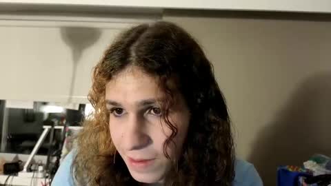 cuddleavenue online show from November 2025 02:25:01 AM