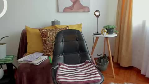 Leonela online show from March 2025 02:54:02 PM