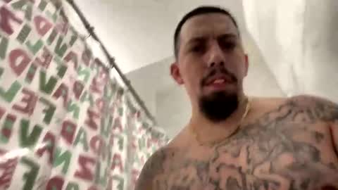 Snapshot of cuete2100 chatting on November 2025 10:08:02 PM cuete2100 online show from November 2025 10:08:02 PM