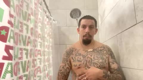 Snapshot of cuete2100 chatting on December 2025 10:18:02 PM cuete2100 online show from December 2025 10:18:02 PM