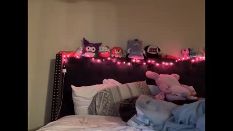 cum2charmxx online show from September 2025 01:15:02 PM