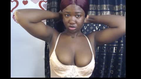 Ann online show from November 2025 07:04:02 PM