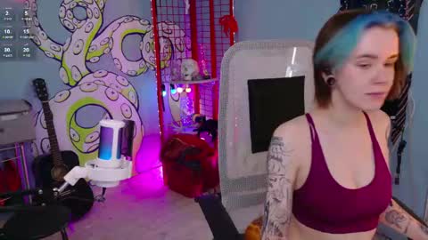 Snapshot of cumpotikeve chatting on April 2026 04:26:01 AM CUMpotikEve online show from April 2026 04:26:01 AM