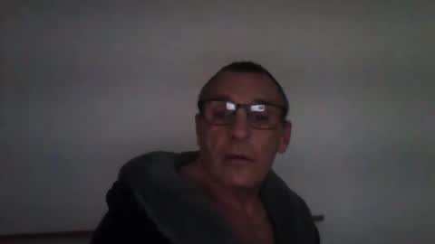 Snapshot of cumseeme002 chatting on February 2026 01:22:02 PM Alan online show from February 2026 01:22:02 PM