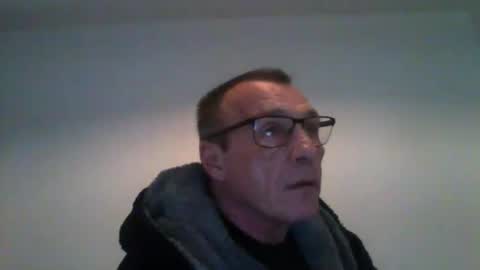 Snapshot of cumseeme002 chatting on February 2026 02:29:02 PM Alan online show from February 2026 02:29:02 PM