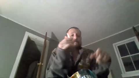 Snapshot of cuntreeboy68 chatting on January 2025 01:32:01 AM Bash online show from January 2025 01:32:01 AM