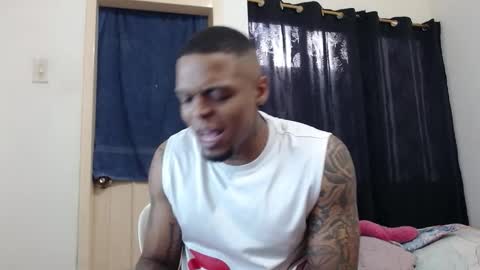 dominic and julieta... independent models online show from January 2026 08:12:01 PM