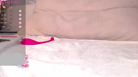 Jessy online show from October 2025 08:43:02 PM