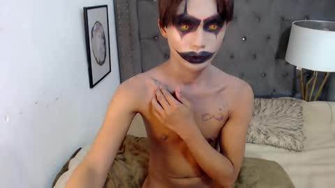 Xyrien online show from November 2025 04:36:01 AM