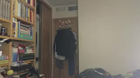 Snapshot of curiosillo1983 chatting on December 2025 03:51:01 PM curiosillo1983 online show from December 2025 03:51:01 PM