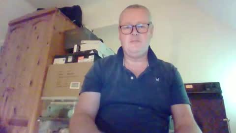 Snapshot of curiousax77 chatting on November 2025 05:25:01 PM curiousax77 online show from November 2025 05:25:01 PM