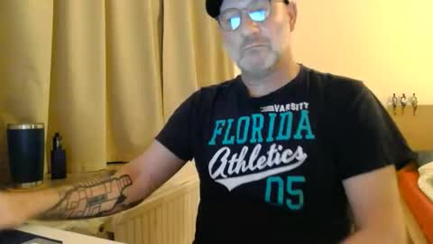 Curman85 online show from February 2026 01:01:02 AM