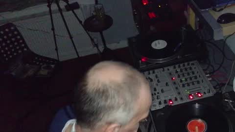 curvelover1977 online show from February 2026 11:14:02 PM