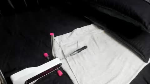 Alyanna  online show from December 2025 11:41:02 AM