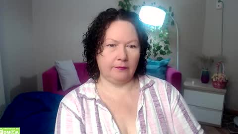 curvy_girlz online show from December 2025 05:08:02 PM