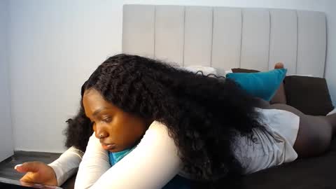 Liya online show from November 2025 08:37:02 AM