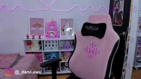 Snapshot of cute_dani__ chatting on January 2025 12:52:01 PM Dani online show from January 2025 12:52:01 PM