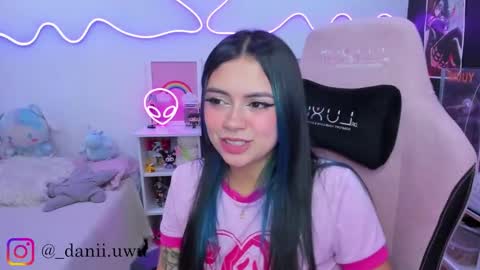 Snapshot of cute_dani__ chatting on November 2025 12:31:02 AM Dani online show from November 2025 12:31:02 AM