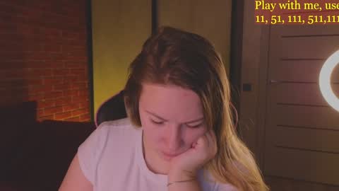 Snapshot of cute_darina chatting on December 2024 01:58:01 AM Everyday stream in the same time online show from December 2024 01:58:01 AM