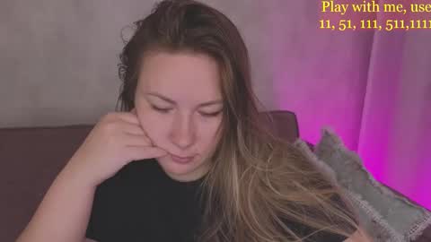 Snapshot of cute_darina chatting on September 2025 03:54:01 AM Everyday stream in the same time online show from September 2025 03:54:01 AM