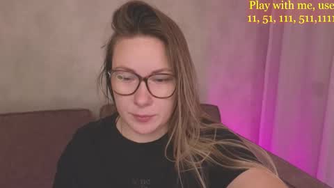 Snapshot of cute_darina chatting on November 2025 04:55:02 AM Everyday stream in the same time online show from November 2025 04:55:02 AM