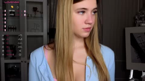 Anne online show from December 2024 07:03:01 AM